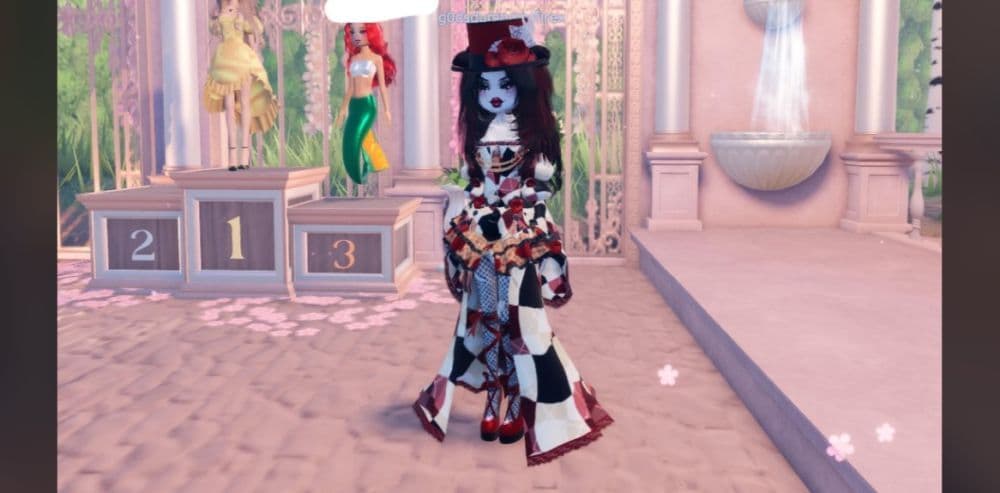 Tarot Card Fool - Jester DTI outfit idea