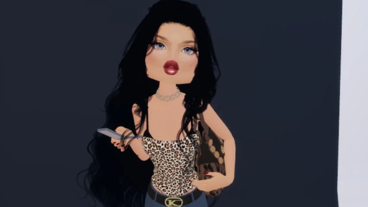 Paris Hilton Inspired - Y2K DTI outfit